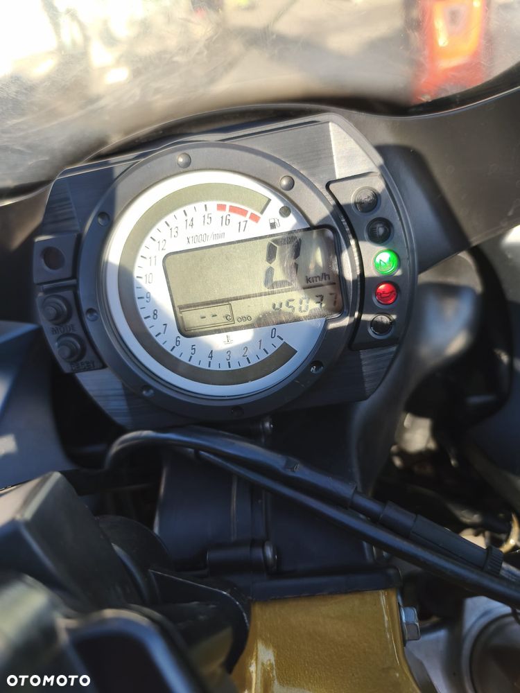 Kawasaki Ninja - 9