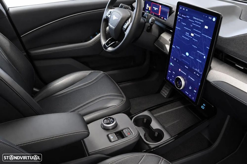 Ford Mustang Mach-E 75.7 kWh Base - 14