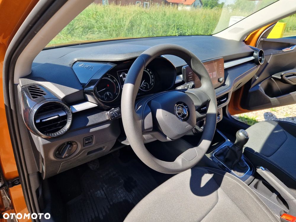 Skoda Fabia 1.0 TSI Ambition - 19