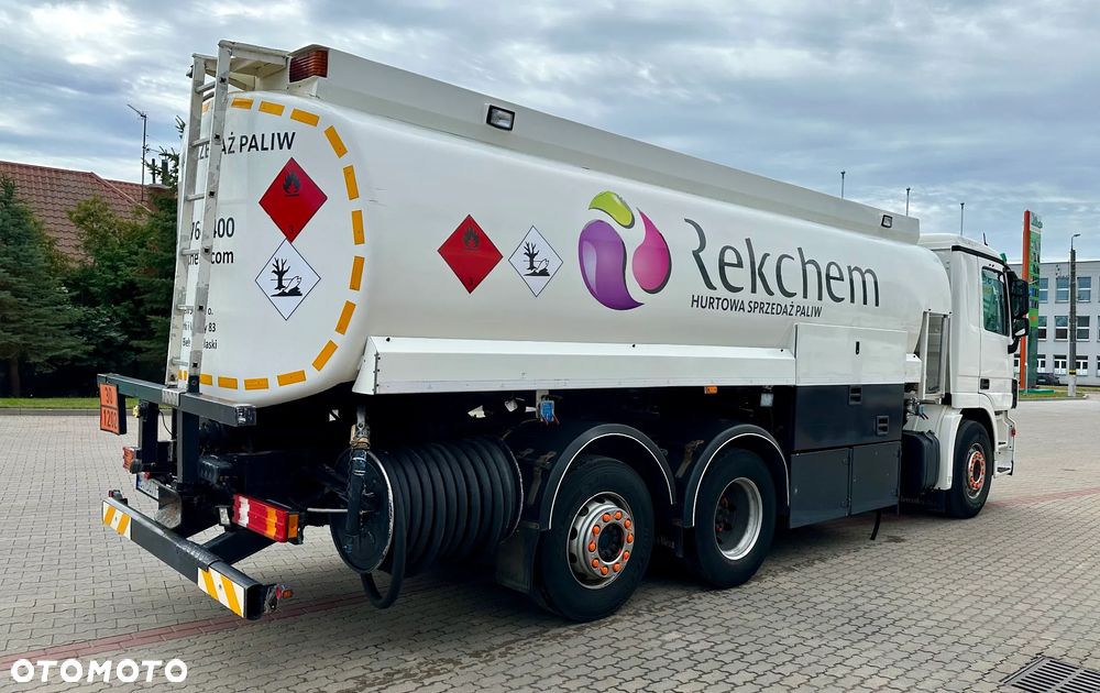 Mercedes-Benz Actros - 4