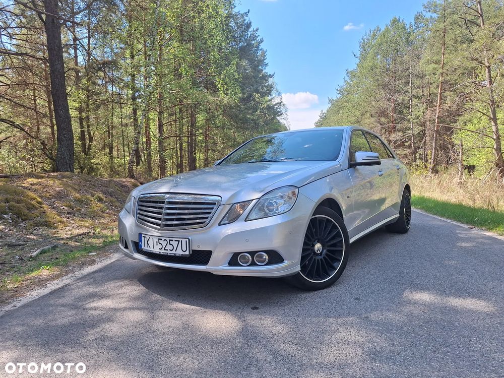 Mercedes-Benz Klasa E 200 CGI BlueEFFICIENCY 7G-TRONIC Elegance - 3