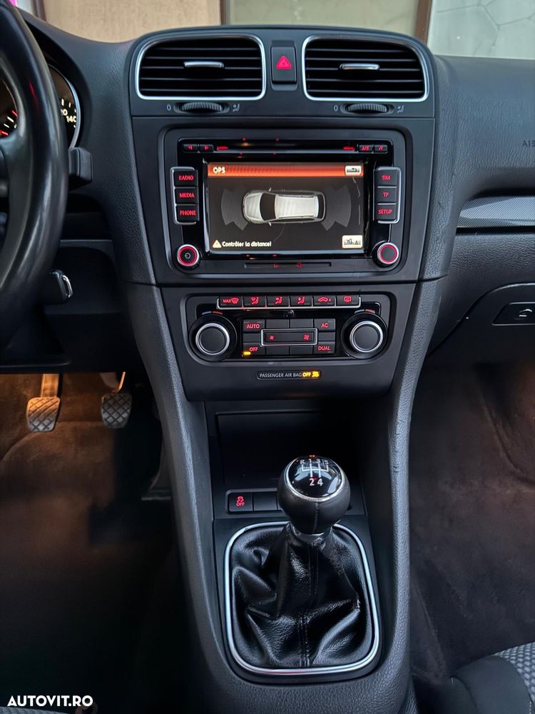 Volkswagen Golf - 11