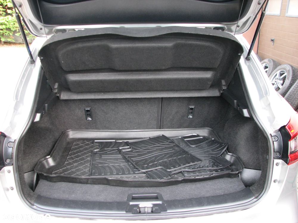Nissan Qashqai 1.2 DIG-T N-Connecta EU6 - 35