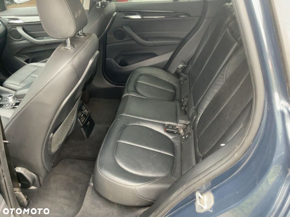 BMW X1 sDrive16d - 4