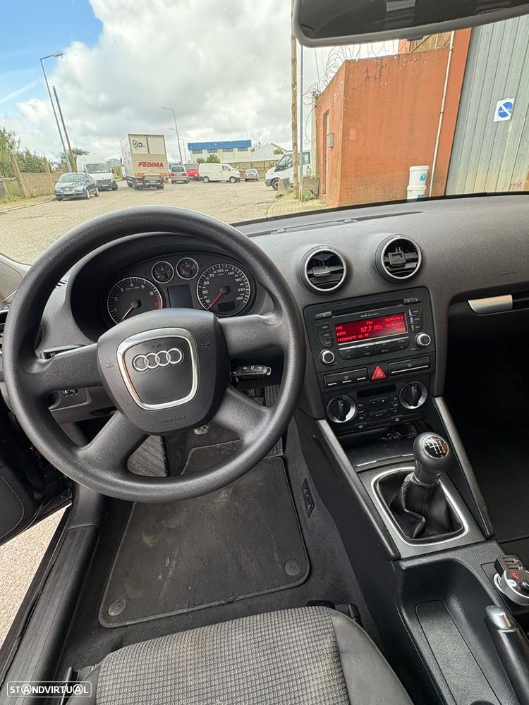 Audi A3 Sportback 1.6 FSi - 5