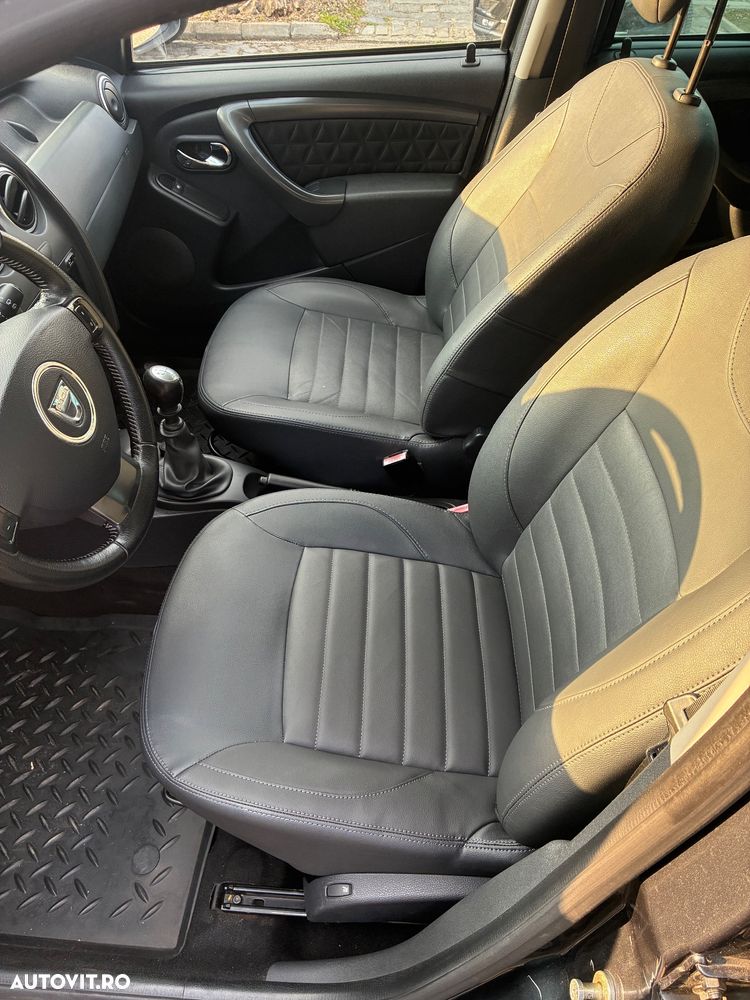 Dacia Duster 1.5 dCi 4x4 Prestige - 8