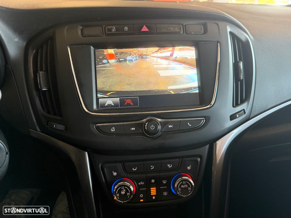 Opel Zafira 1.6 CDTi Dynamic S/S — fotografia 44