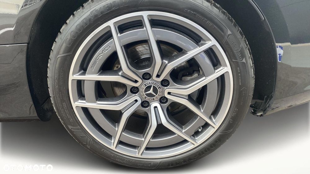 Mercedes-Benz Klasa E - 14