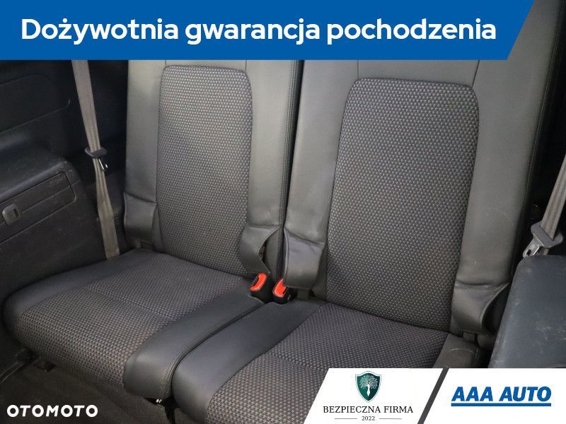Chevrolet Captiva - 21