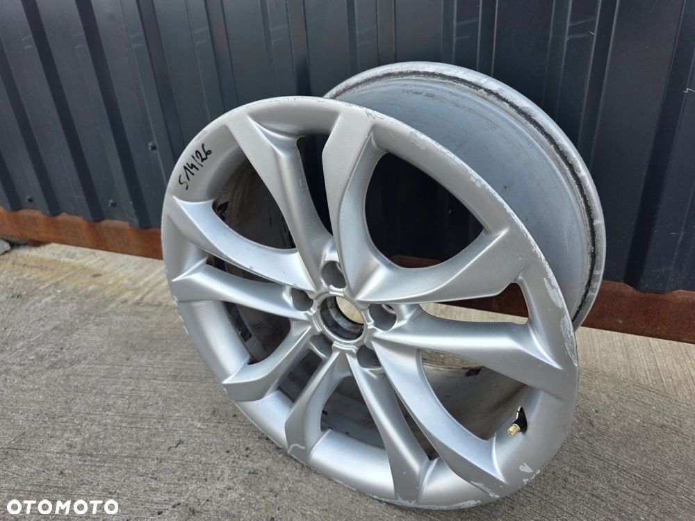 FELGA ALUMINIOWA AUDI TT 8J VW SEAT 9.0J R18 ET52 8J0601025S S14/26 - 4