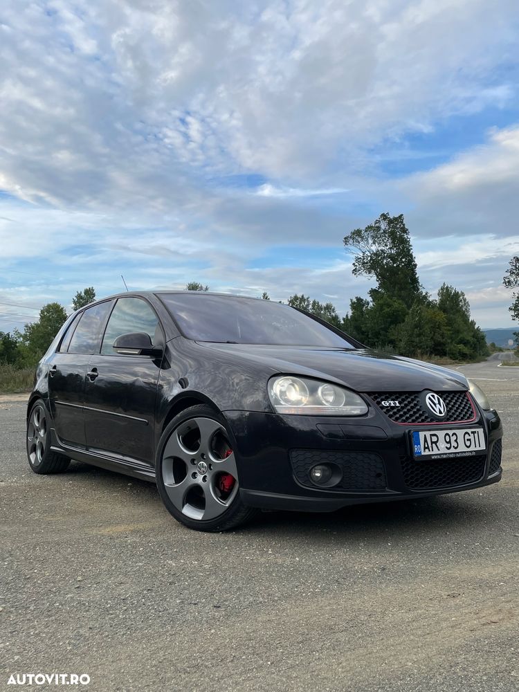 Volkswagen Golf 2.0 GTI - 1