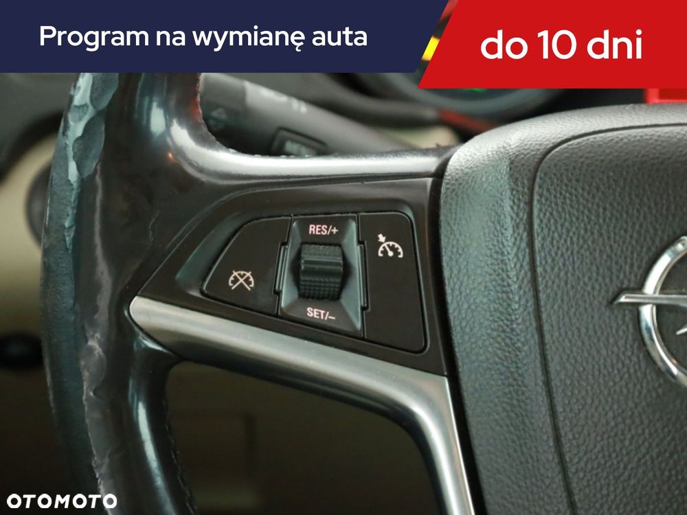 Opel Insignia - 17
