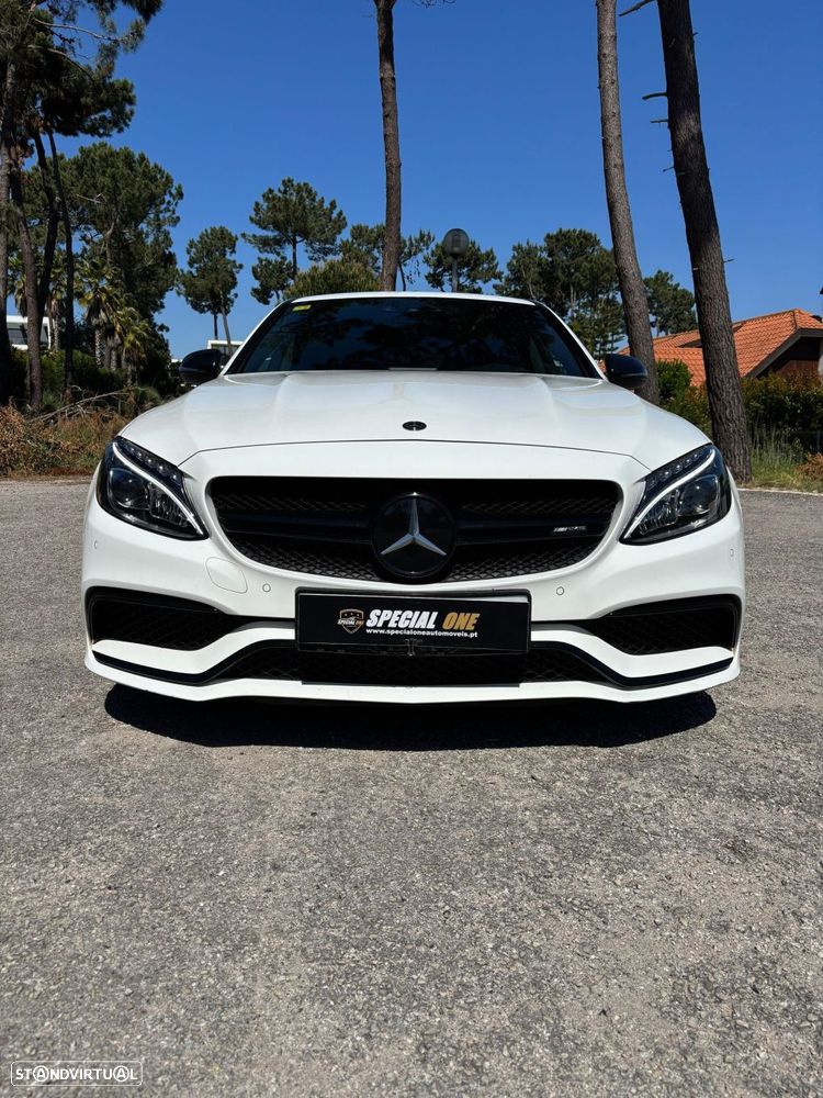 Mercedes-Benz C 63 AMG - 11