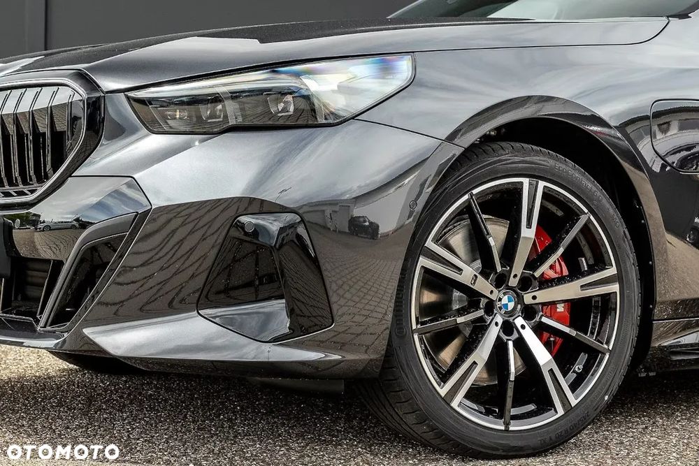 BMW Seria 5 520d xDrive mHEV - 4