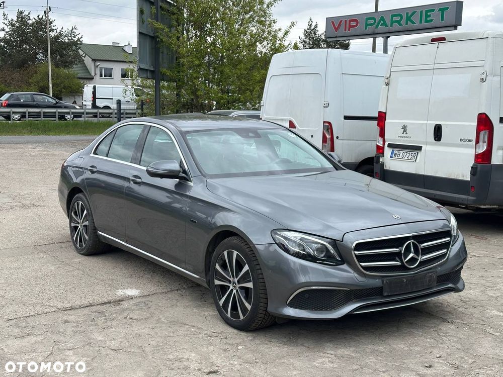 Mercedes-Benz Klasa E 300 de Business Edition - 1