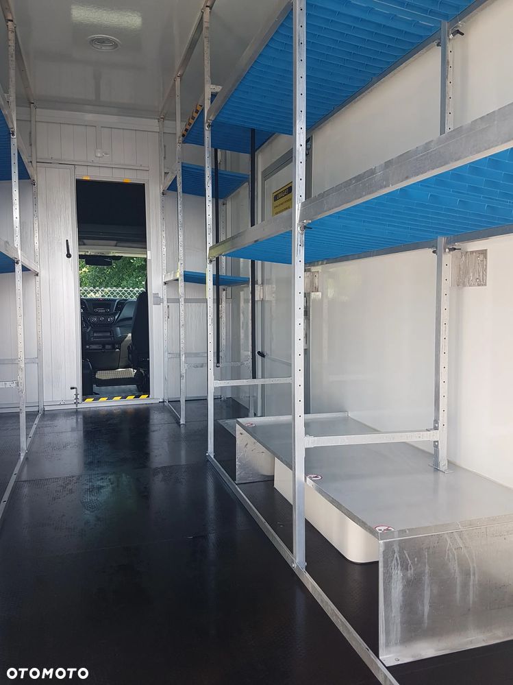 Iveco DAILY KONTENER NISKOPODŁOGOWY 4,43x2,23x2,42 SKLEP BAR KAMPER FOODTRUCK KLIMA KONIOWÓZ - 19
