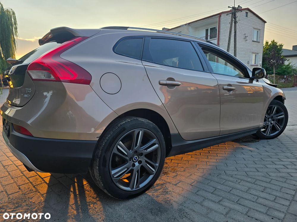 Volvo V40 Cross Country T4 AWD Geartronic Summum - 6