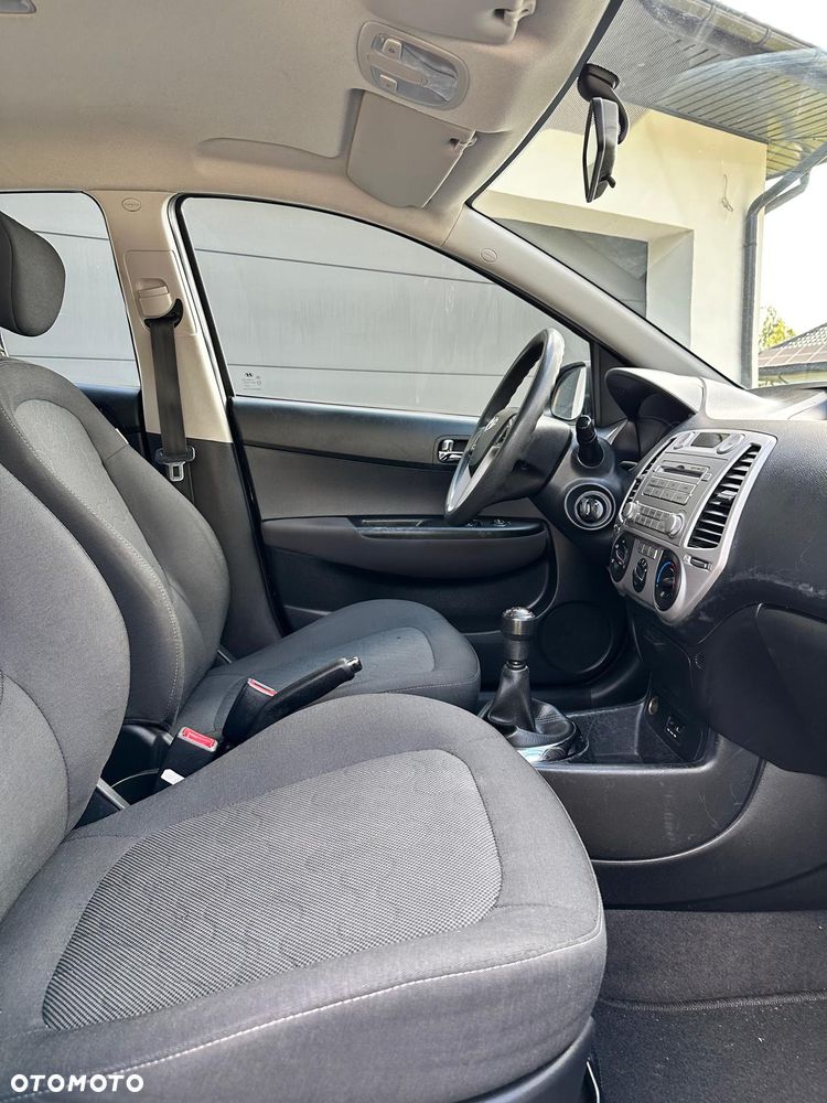 Hyundai i20 1.2 Comfort - 13