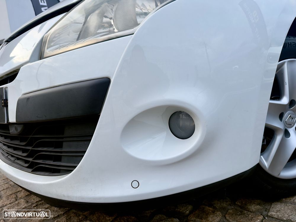 Renault Mégane 1.5 dCi Dynamique - 11