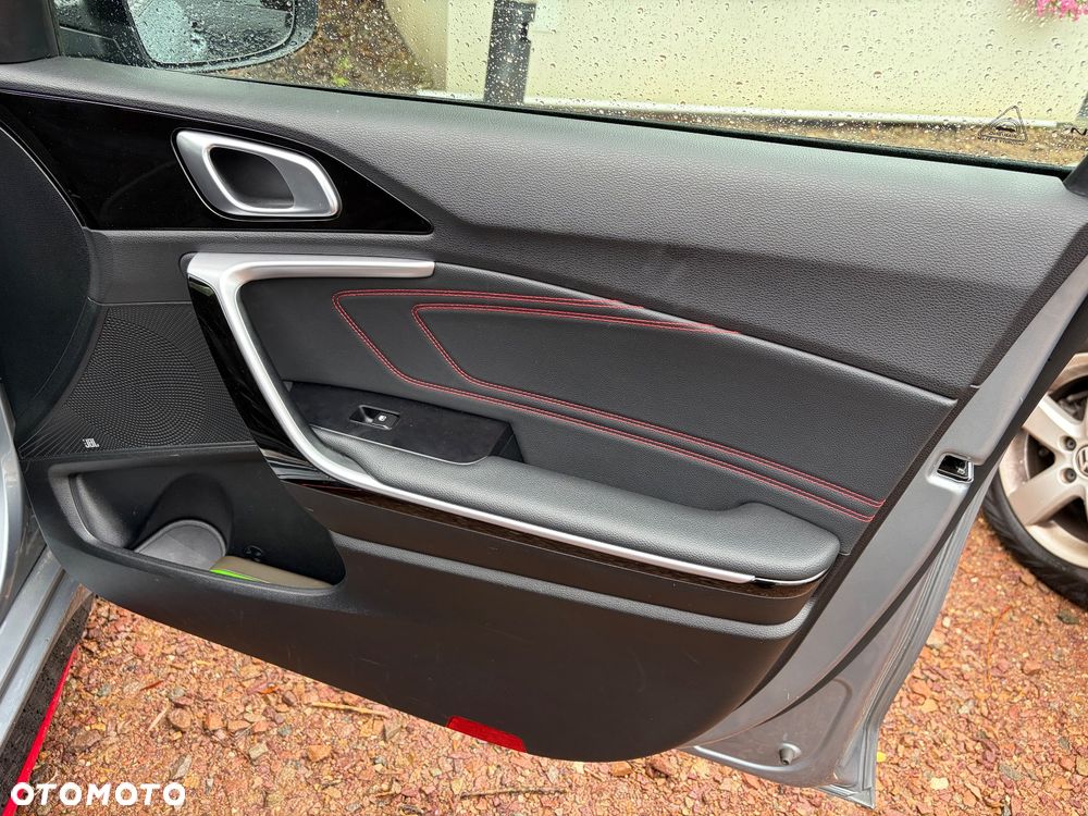 Kia ProCeed - 36