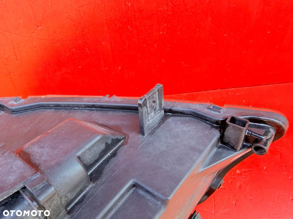 LAMPA PRAWA BMW E90 E91 DYNAMIC BI XENON EU BDB SKRĘTNA - 7