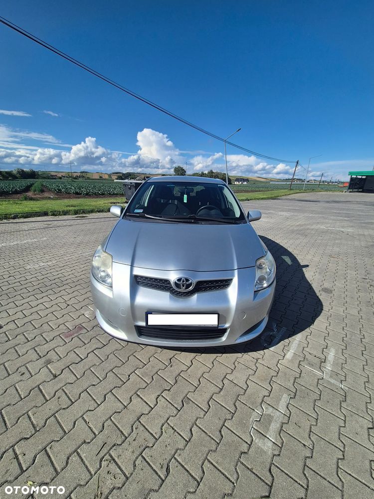 Toyota Auris - 1