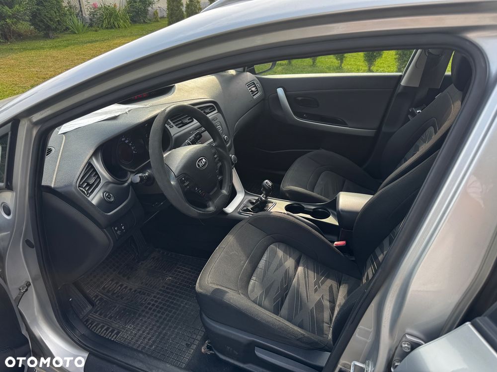 Kia Ceed 1.6 CRDi L - 8