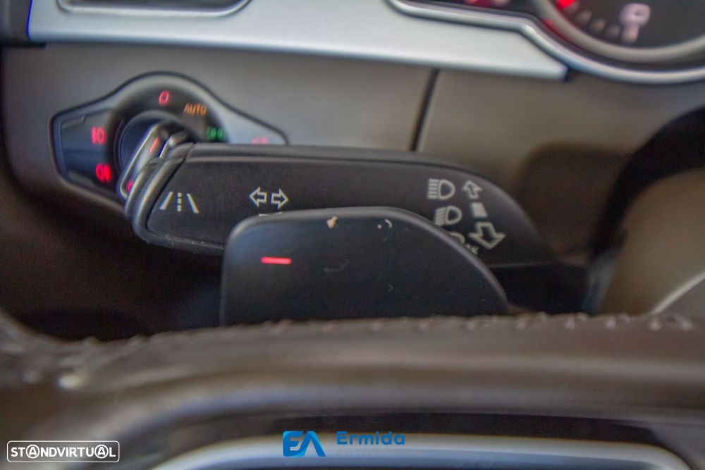 Audi A5 2.0 TDI Multitronic S-line - 44
