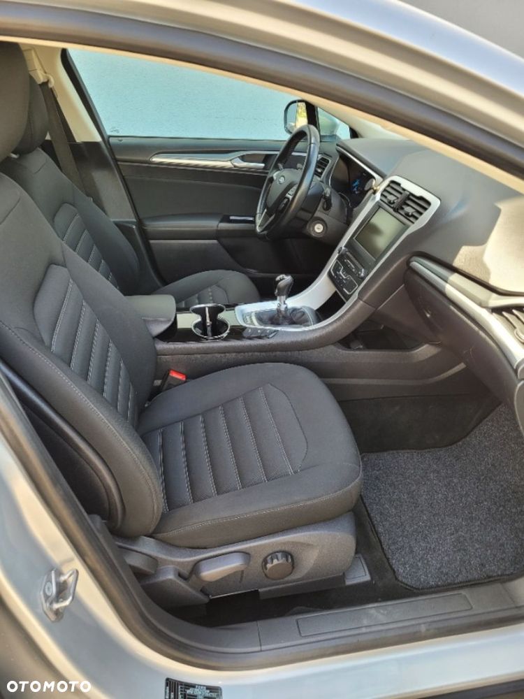 Ford Mondeo 2.0 TDCi Ambiente - 19