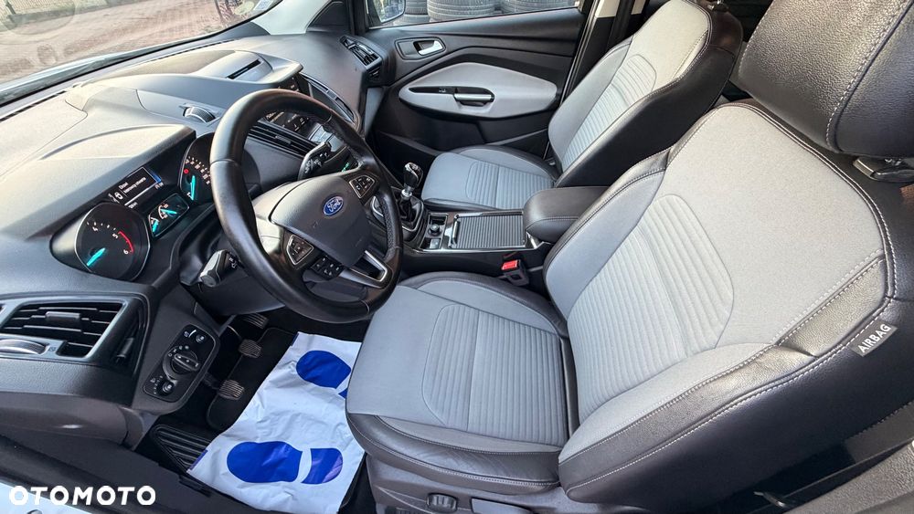 Ford Kuga 2.0 TDCi FWD Titanium - 12
