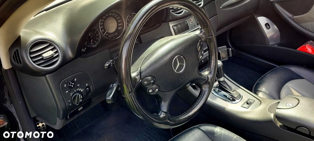 Mercedes-Benz CLK - 6