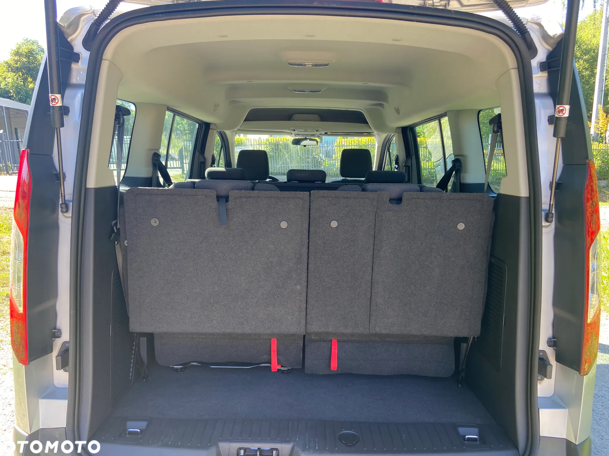 Ford Tourneo Connect 1.6 TDCi Trend - 12