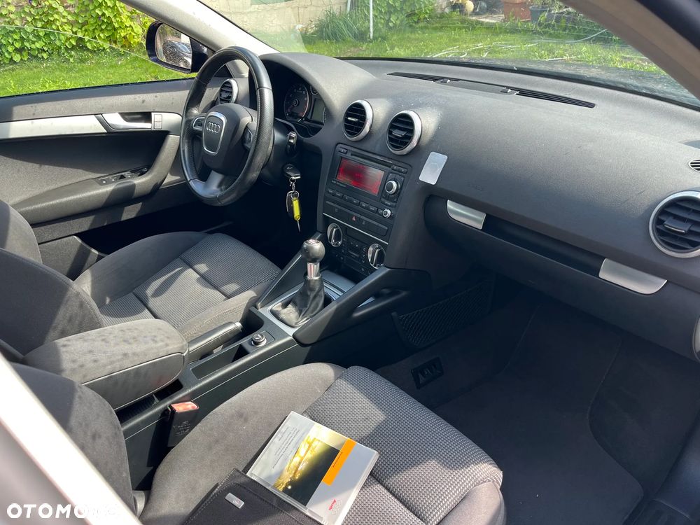 Audi A3 Sportback 1.8 TFSI Attraction - 7