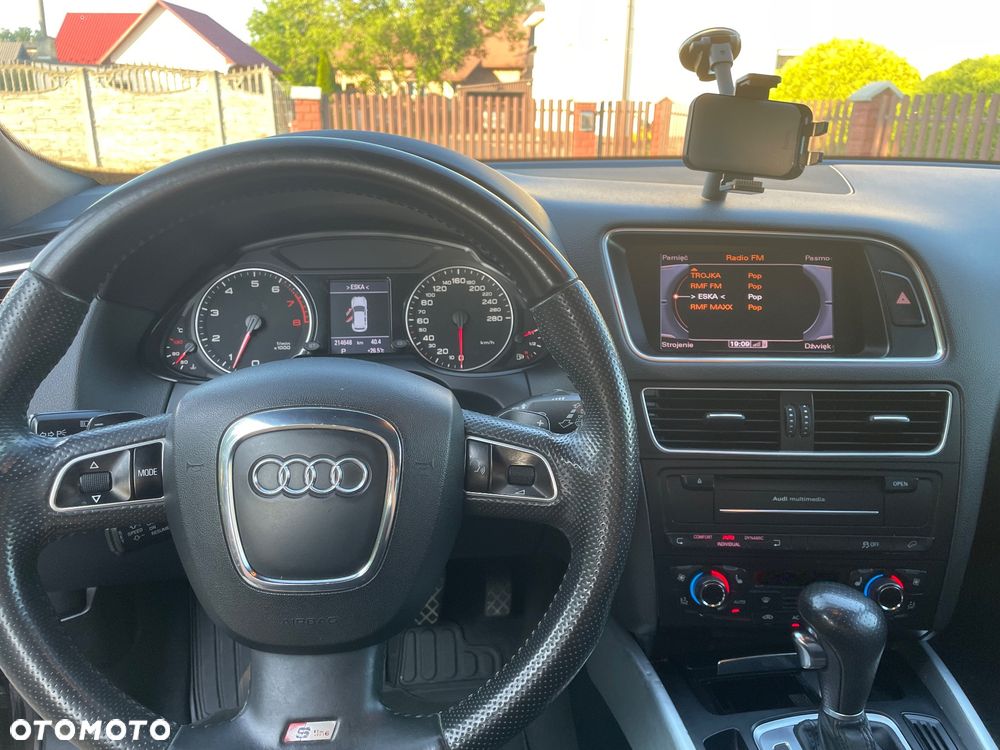 Audi Q5 3.2 FSI Quattro S tronic - 9