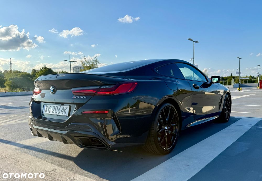 BMW Seria 8 - 5