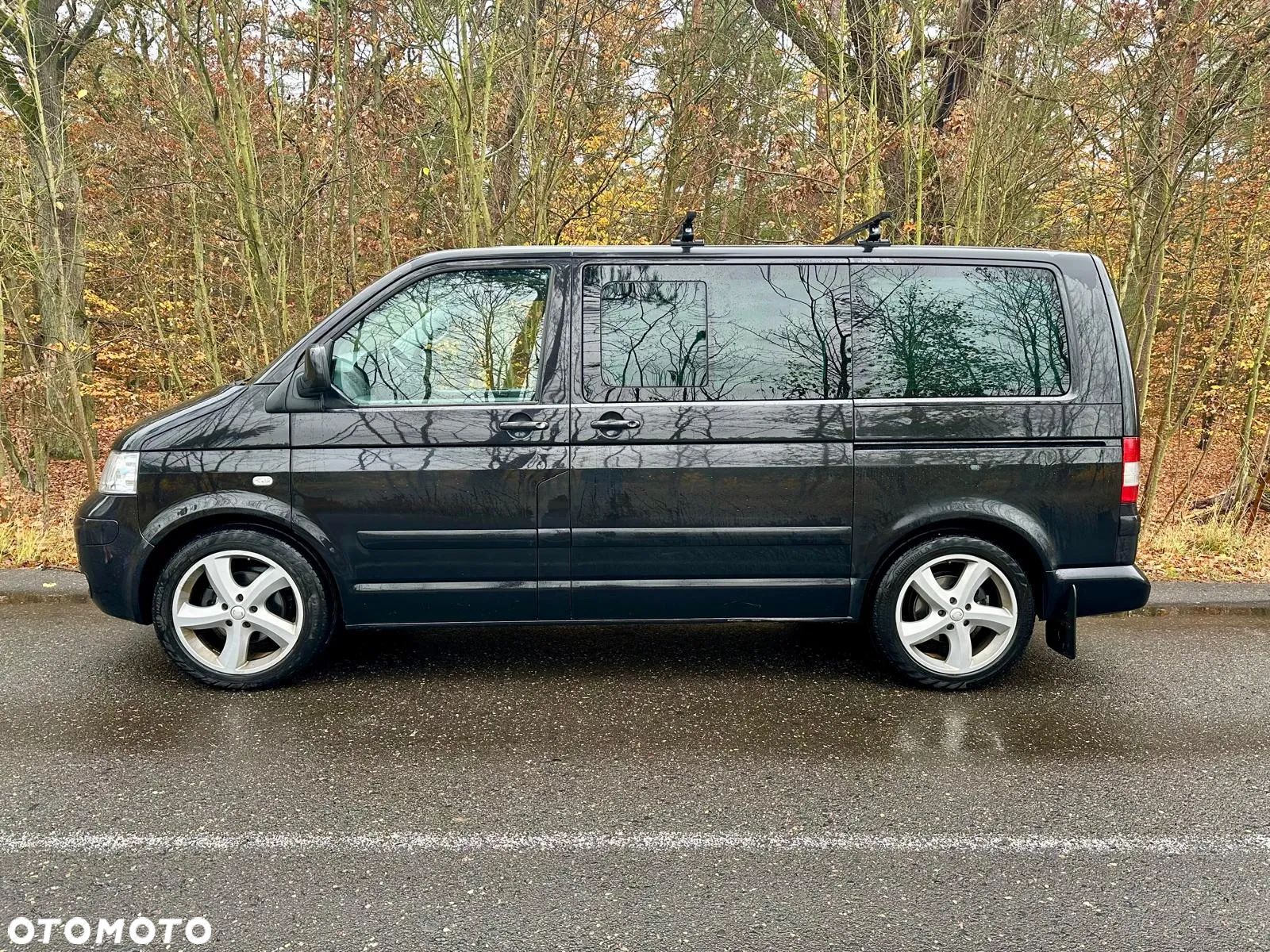 Volkswagen Multivan - 1