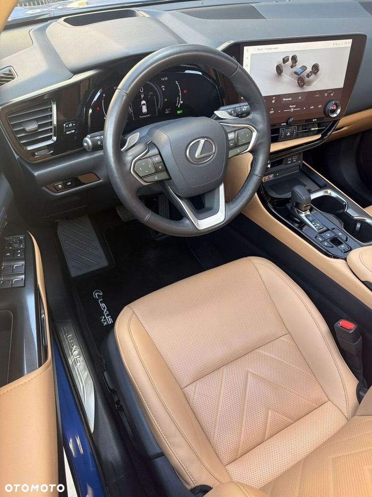Lexus NX 350h Omotenashi AWD - 9