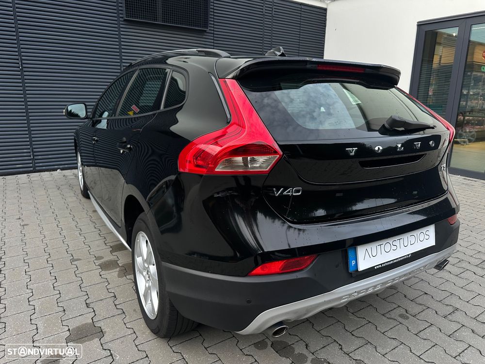 Volvo V40 Cross Country 1.5 T3 Momentum Geartronic - 7