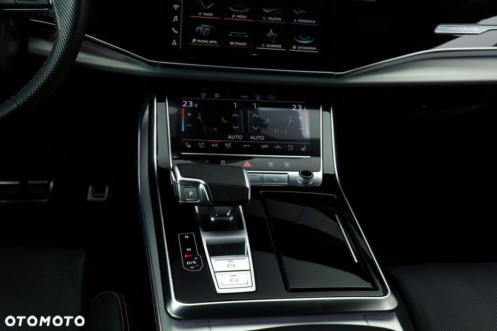 Audi Q8 - 35