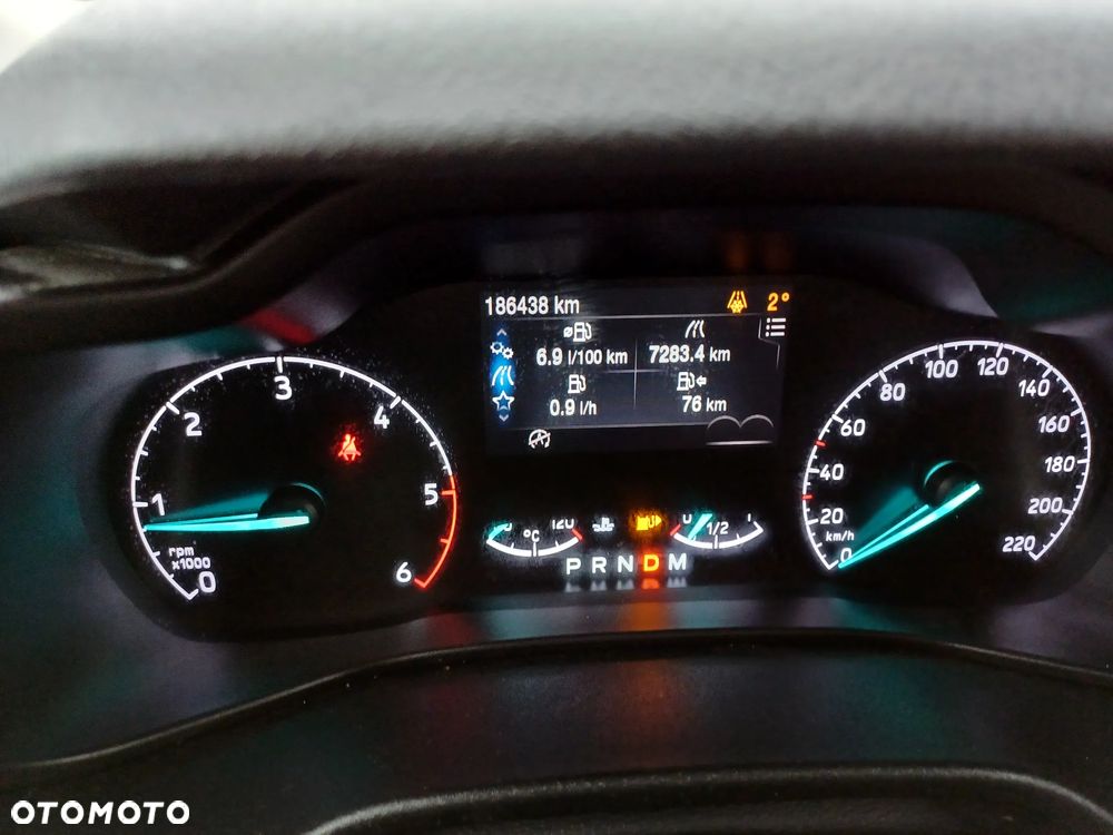 Ford Tourneo Connect - 8