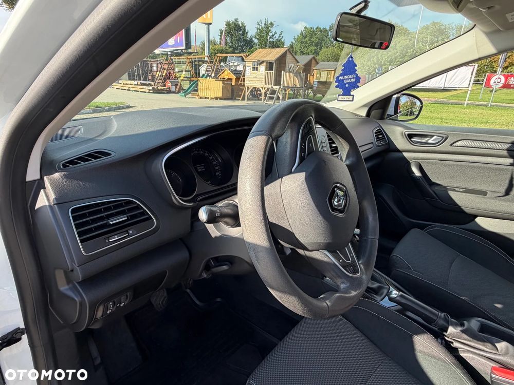 Renault Megane 1.3 TCe FAP Life - 24