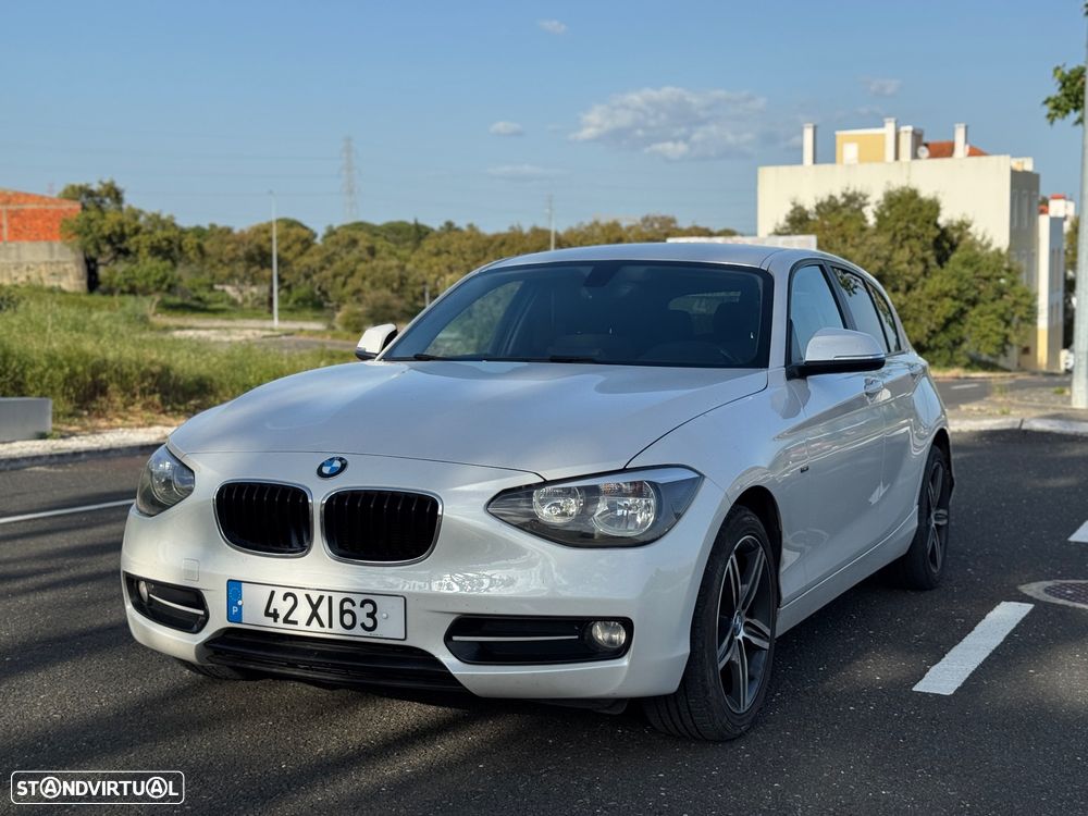 BMW 118 d Sport Line - 2