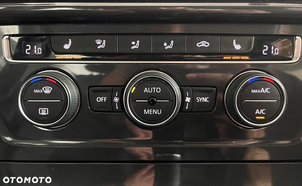 Volkswagen Golf VII 1.6 TDI BMT Comfortline - 17