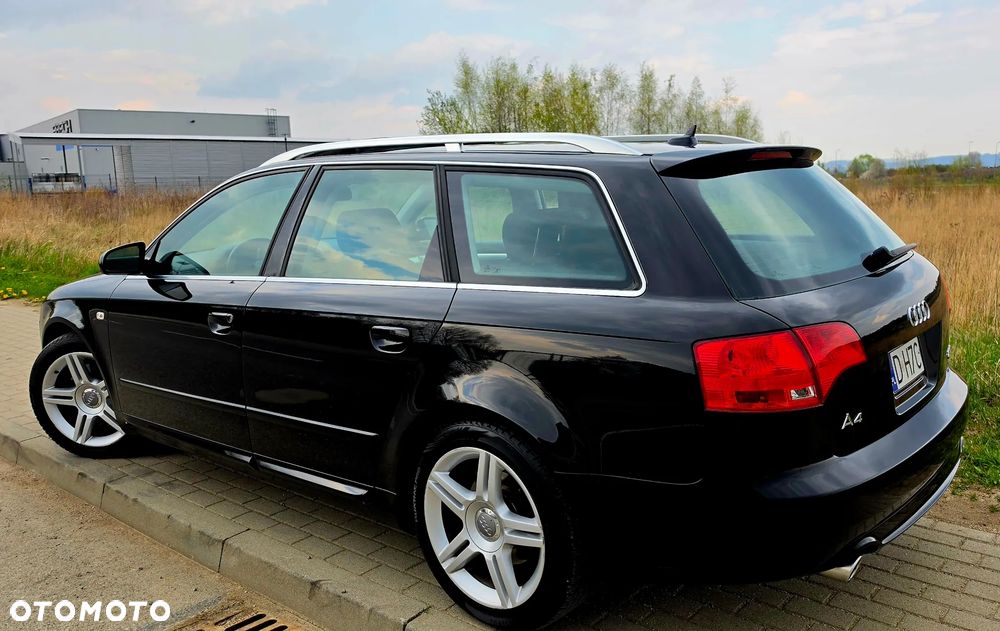 Audi A4 Avant 2.0 T FSI quattro - 2