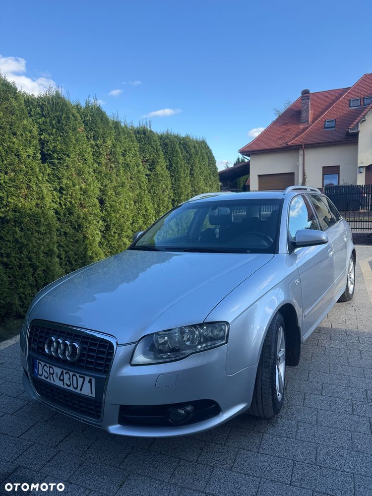 Audi A4 - 1