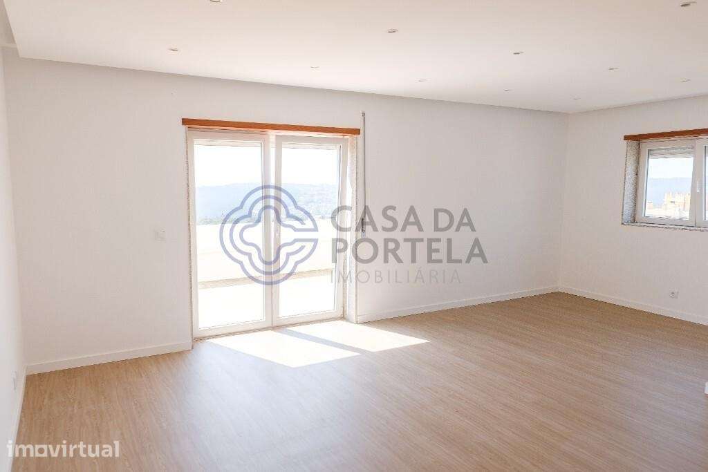 Apartamento T3 com Terraço no Centro de Oliveira de Azeméis, situado n - Grande imagem: 5/32