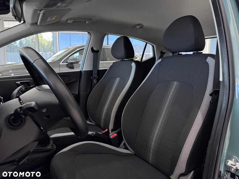 Hyundai i10 - 10