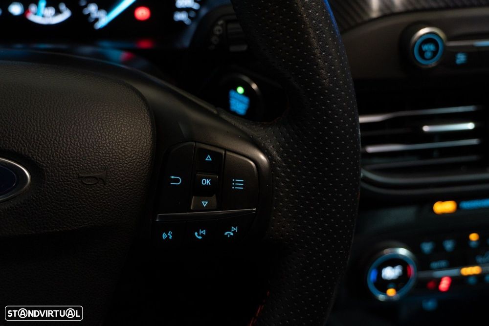 Ford Focus SW 1.5 TDCi EcoBlue ST-Line - 45