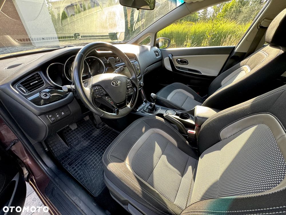 Kia Ceed Cee'd 1.6 GDI Business Line - 13