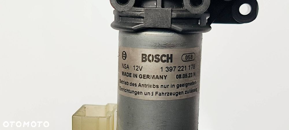 SIŁOWNIK KLAPY AUDI A4 B9 QUATTRO 8W9827851E - 4